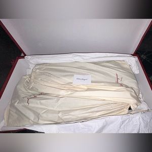 salvatore ferragamo women’s boots never worn